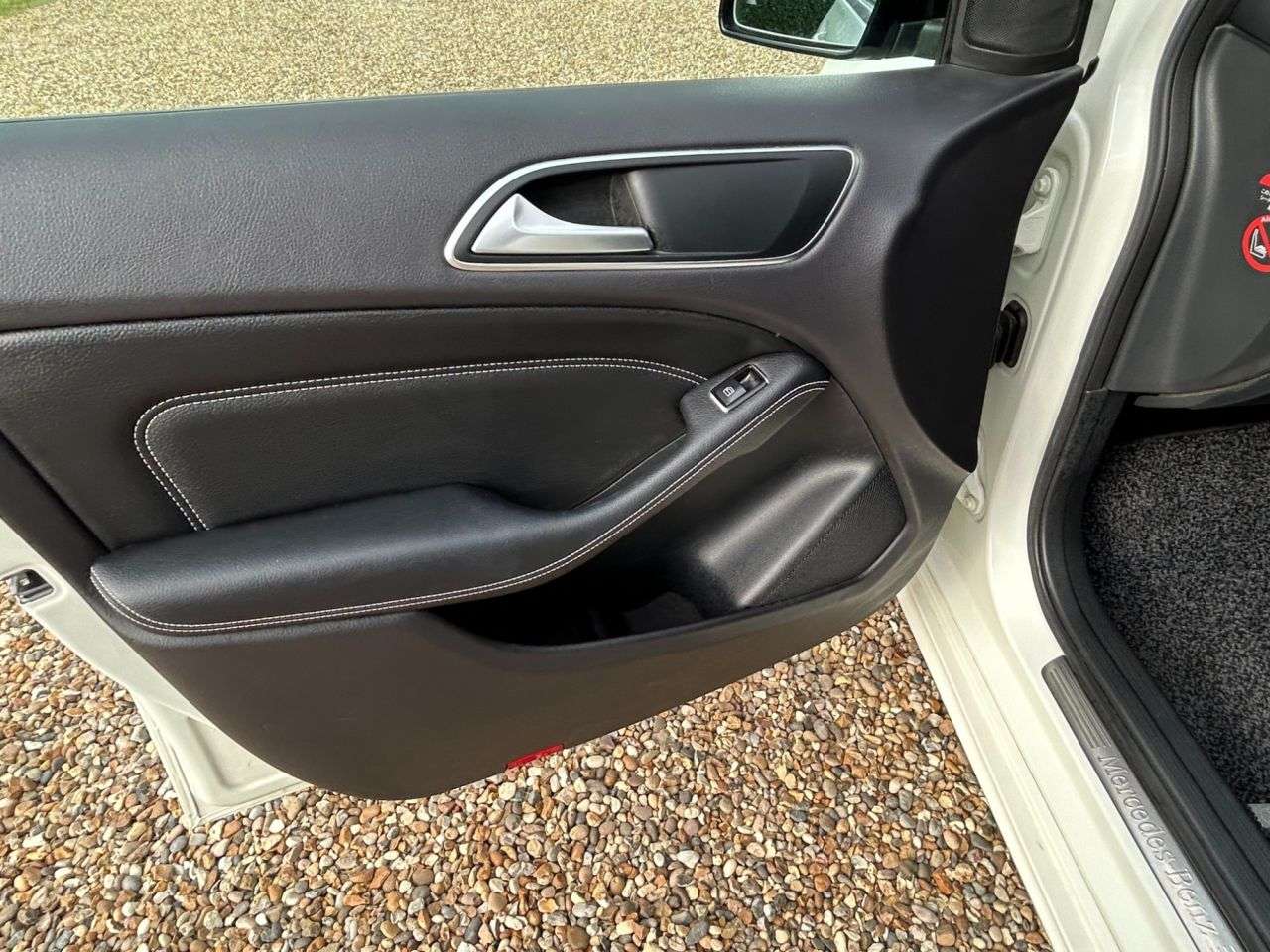 2014 MERCEDES-BENZ B 180 2014 MERCEDES-BENZ B 180