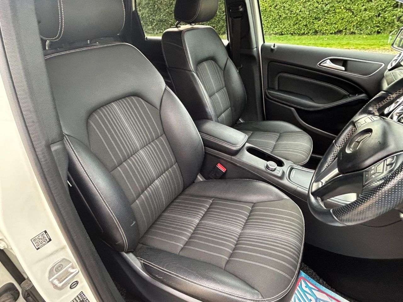 2014 MERCEDES-BENZ B 180 2014 MERCEDES-BENZ B 180