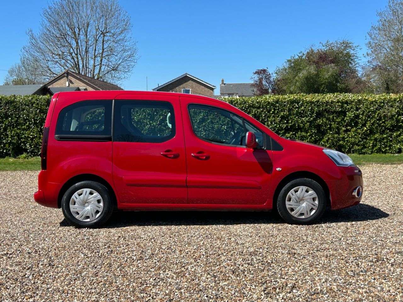 A 2014 CITROEN BERLINGO 1.6 e-HDi Airdream VTR Multispace MPV 5dr Diesel ETG6 Euro 5 (s/s) (90 ps) A 2014 CITROEN BERLINGO 1.6 e-HDi Airdream VTR Multispace MPV 5dr Diesel ETG6 Euro 5 (s/s) (90 ps)