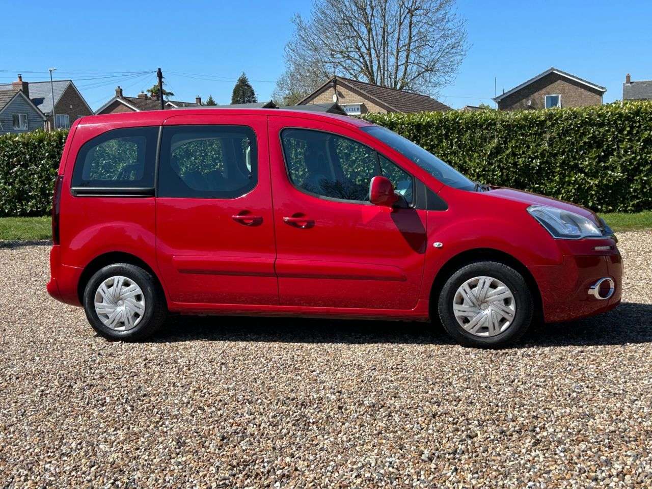 A 2014 CITROEN BERLINGO 1.6 e-HDi Airdream VTR Multispace MPV 5dr Diesel ETG6 Euro 5 (s/s) (90 ps) A 2014 CITROEN BERLINGO 1.6 e-HDi Airdream VTR Multispace MPV 5dr Diesel ETG6 Euro 5 (s/s) (90 ps)