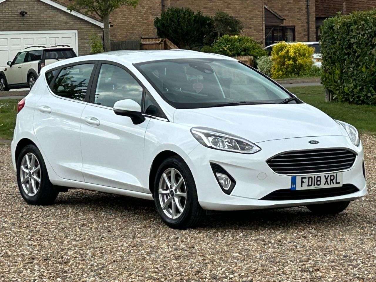 A 2018 FORD FIESTA 1.0T EcoBoost Zetec Hatchback 5dr Petrol Manual Euro 6 (s/s) (100 ps) A 2018 FORD FIESTA 1.0T EcoBoost Zetec Hatchback 5dr Petrol Manual Euro 6 (s/s) (100 ps)