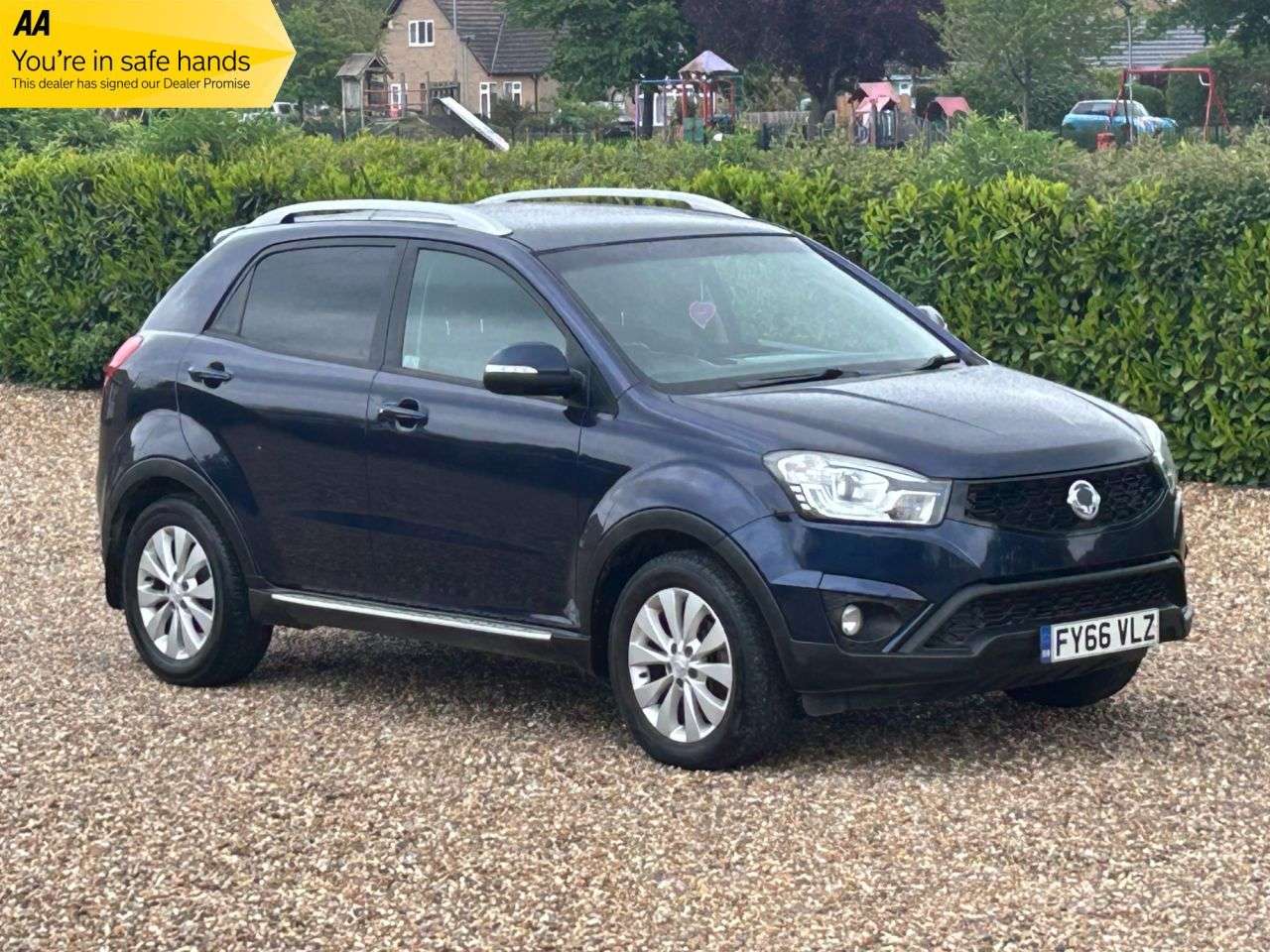 A 2016 SSANGYONG KORANDO 2.2D EX SUV 5dr Diesel Manual 4WD Euro 6 (178 ps) A 2016 SSANGYONG KORANDO 2.2D EX SUV 5dr Diesel Manual 4WD Euro 6 (178 ps)