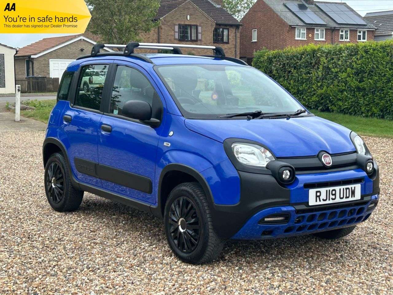 A 2019 FIAT PANDA 0.9 TwinAir Waze Hatchback 5dr Petrol Manual Euro 6 (s/s) (90 bhp) A 2019 FIAT PANDA 0.9 TwinAir Waze Hatchback 5dr Petrol Manual Euro 6 (s/s) (90 bhp)