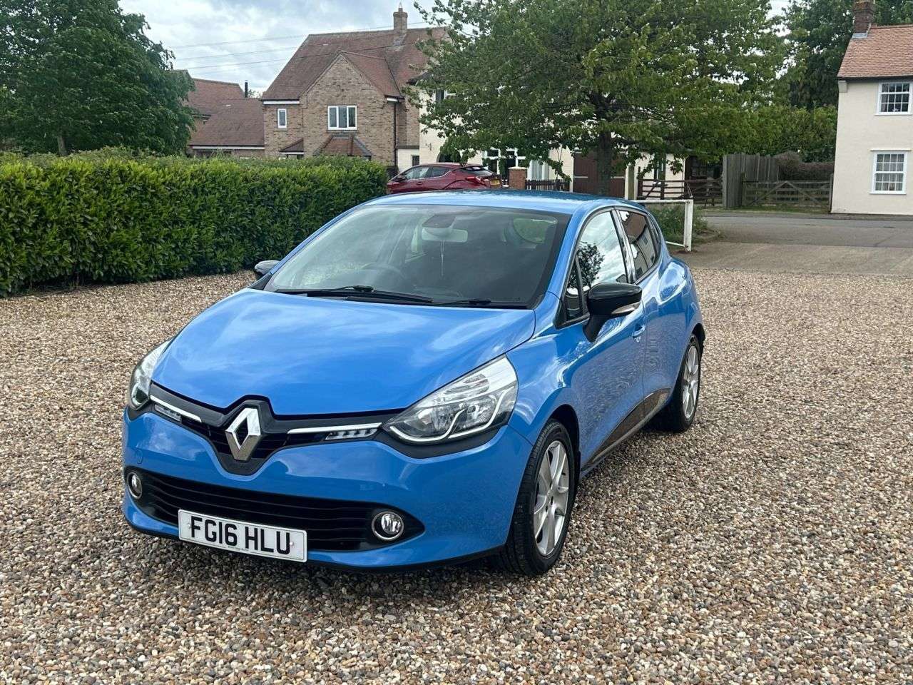 2016 RENAULT CLIO 2016 RENAULT CLIO