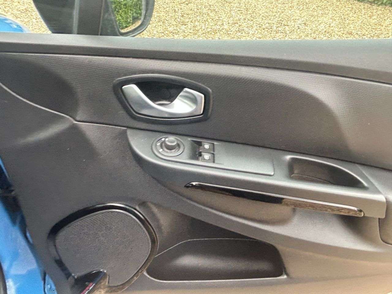 2016 RENAULT CLIO 2016 RENAULT CLIO