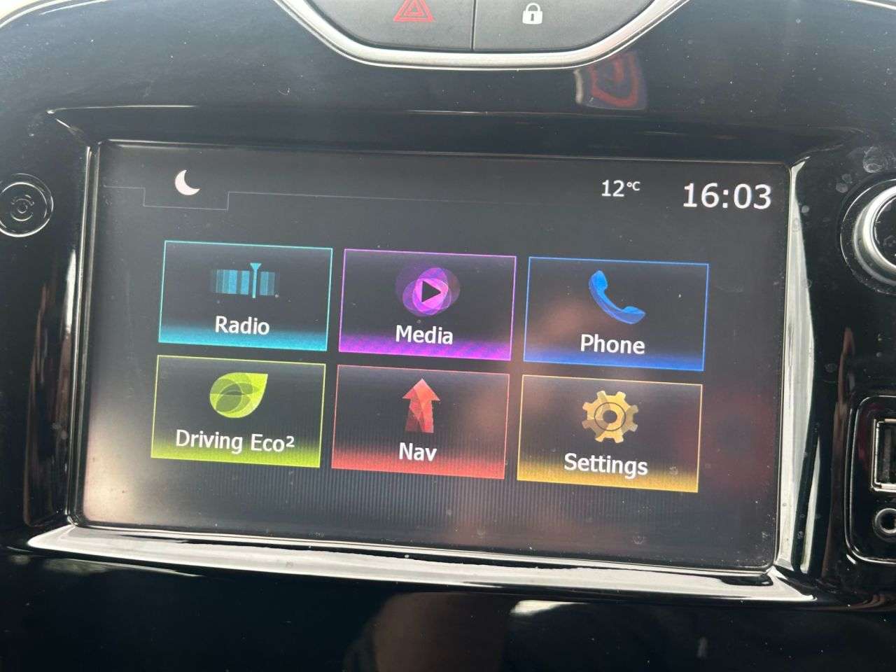 2016 RENAULT CLIO 2016 RENAULT CLIO