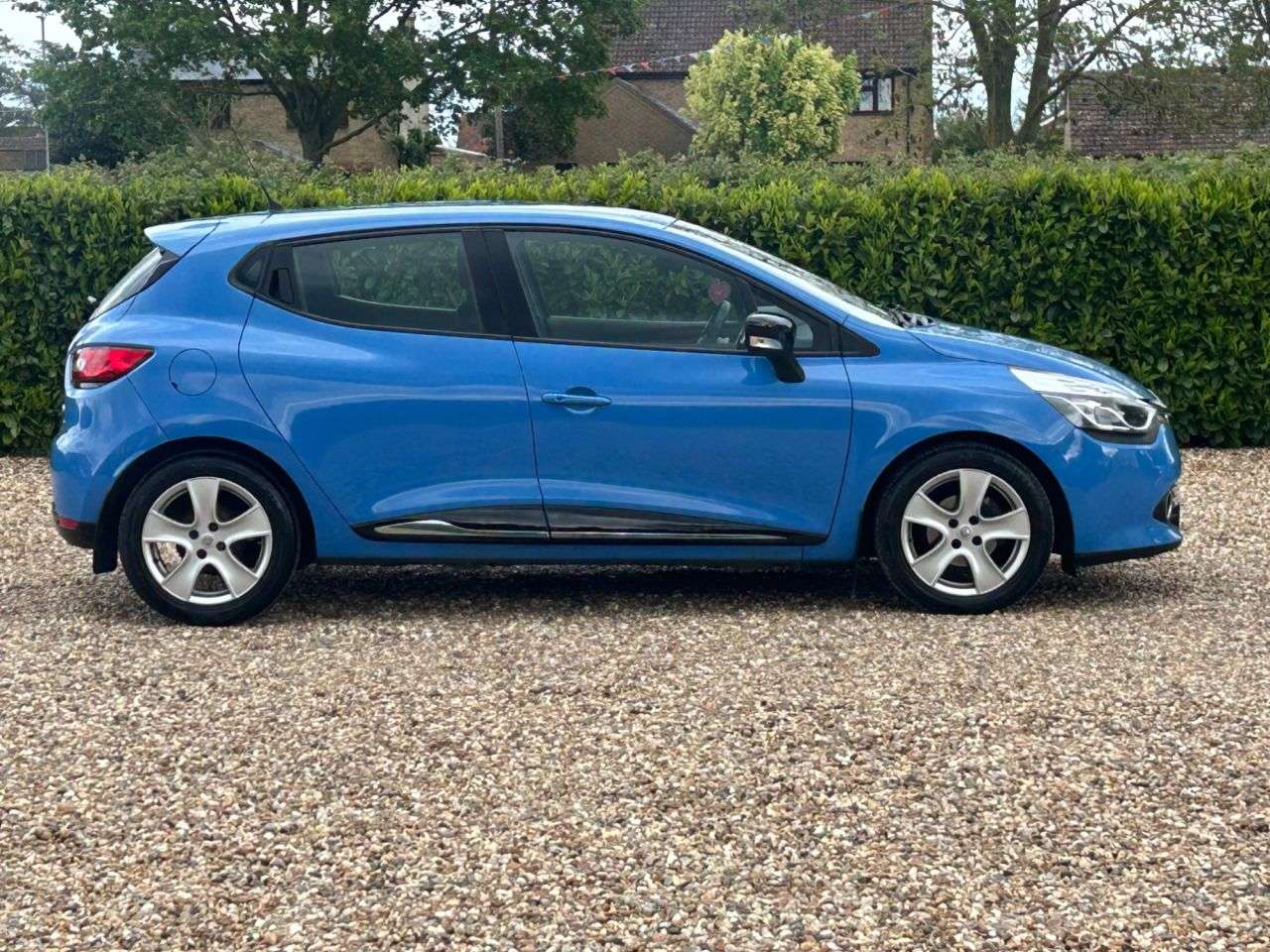 2016 RENAULT CLIO 2016 RENAULT CLIO