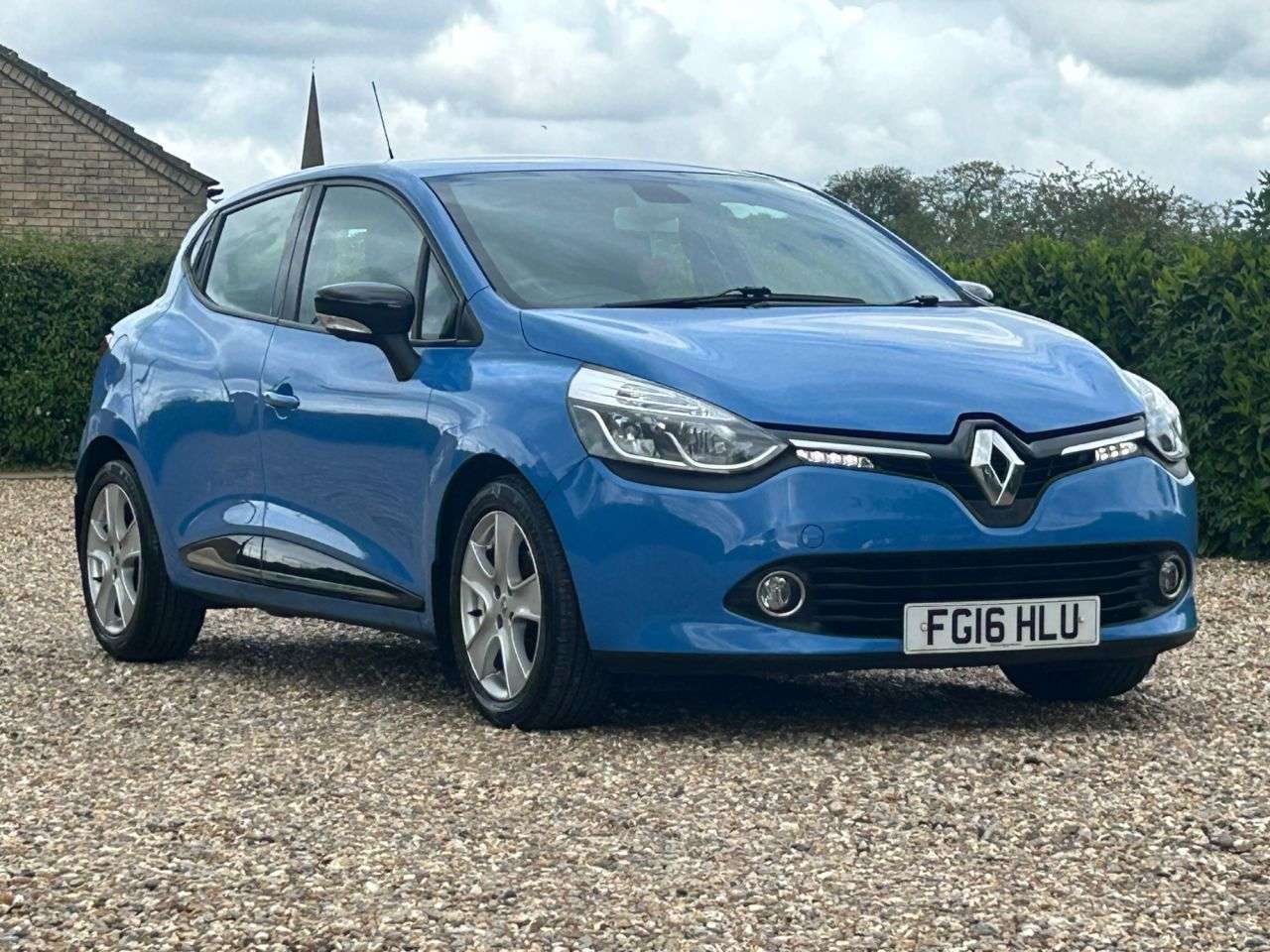 2016 RENAULT CLIO 2016 RENAULT CLIO