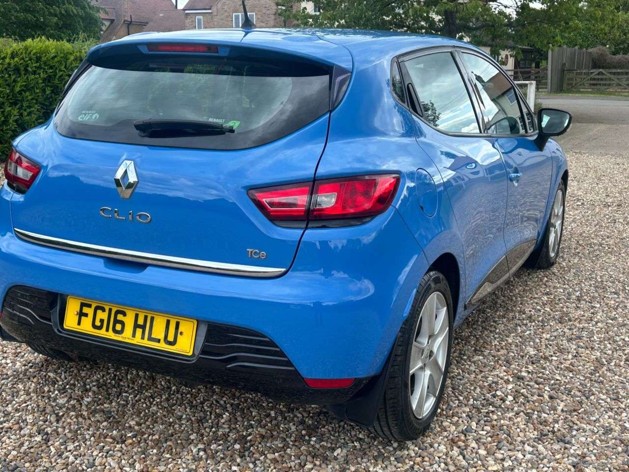 2016 RENAULT CLIO 2016 RENAULT CLIO