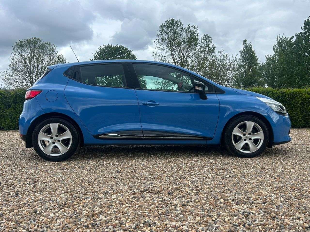 2016 RENAULT CLIO 2016 RENAULT CLIO
