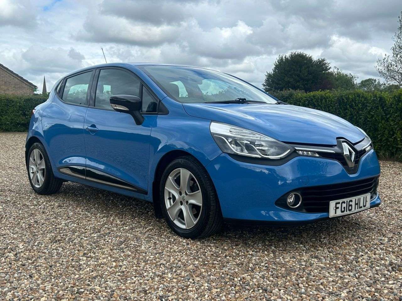 2016 RENAULT CLIO 2016 RENAULT CLIO