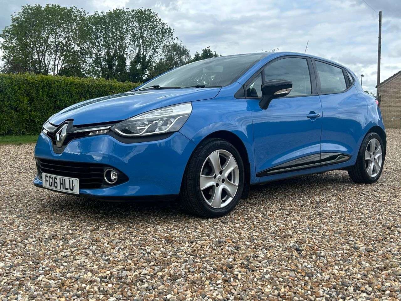 2016 RENAULT CLIO 2016 RENAULT CLIO