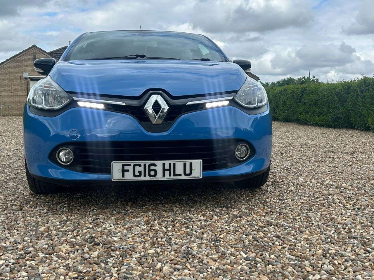 2016 RENAULT CLIO 2016 RENAULT CLIO
