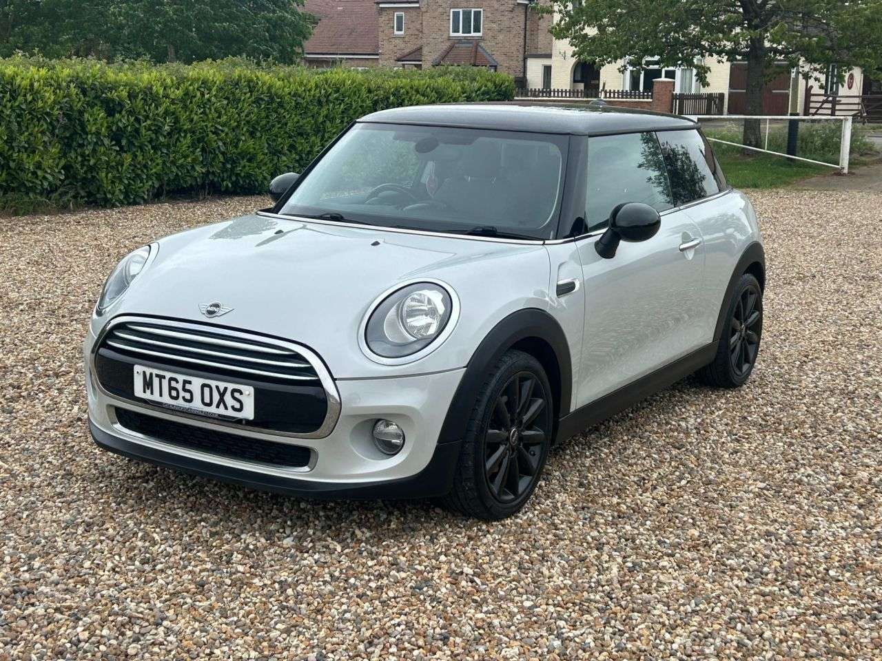 A 2015 MINI HATCH 1.5 Cooper Hatchback 3dr Petrol Manual Euro 6 (s/s) (136 ps) A 2015 MINI HATCH 1.5 Cooper Hatchback 3dr Petrol Manual Euro 6 (s/s) (136 ps)