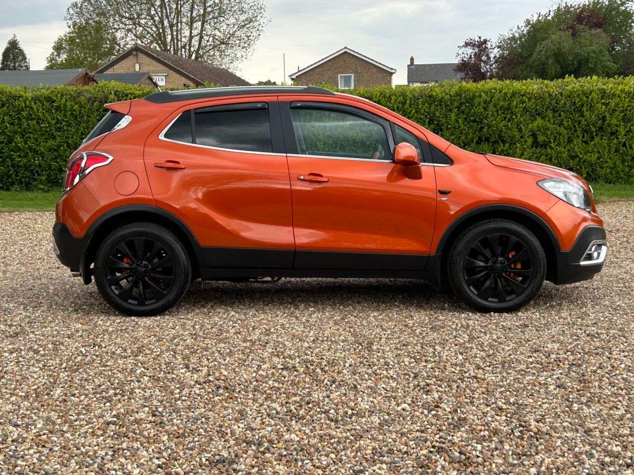 A 2015 VAUXHALL MOKKA 1.7 CDTi SE SUV 5dr Diesel Manual 2WD Euro 5 (s/s) (130 ps) A 2015 VAUXHALL MOKKA 1.7 CDTi SE SUV 5dr Diesel Manual 2WD Euro 5 (s/s) (130 ps)