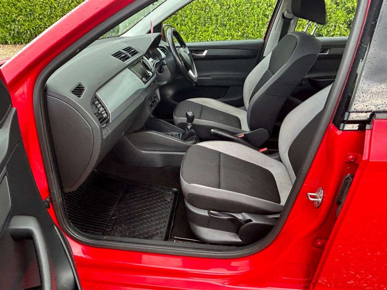 2015 SKODA FABIA 2015 SKODA FABIA