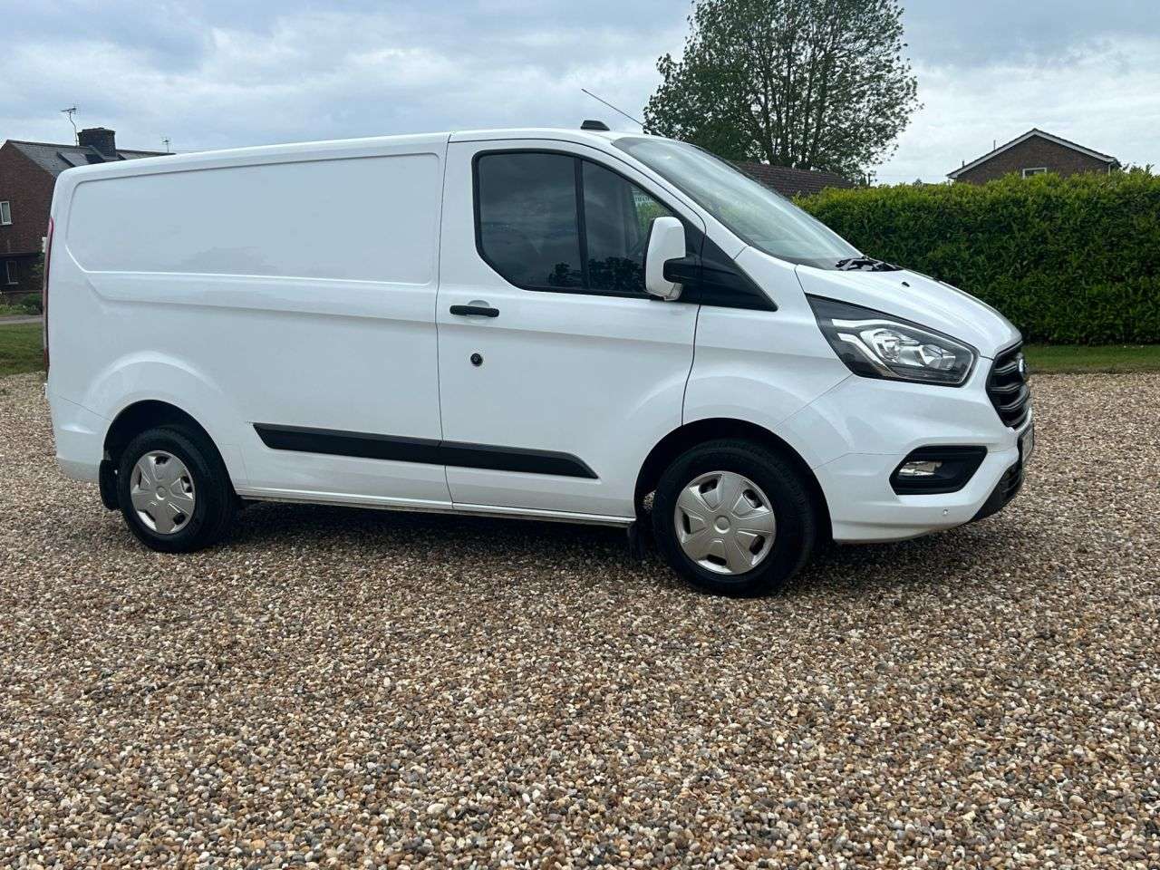 A 2022 FORD TRANSIT CUSTOM 2.0 300 EcoBlue Trend Panel Van 5dr Diesel Manual L1 H1 Euro 6 (s/s) (105 p A 2022 FORD TRANSIT CUSTOM 2.0 300 EcoBlue Trend Panel Van 5dr Diesel Manual L1 H1 Euro 6 (s/s) (105 p
