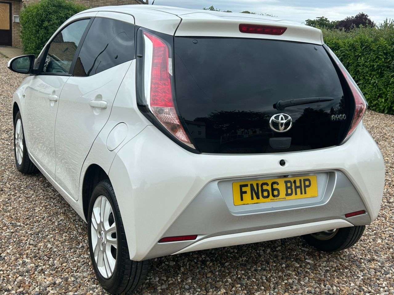 2016 TOYOTA AYGO 2016 TOYOTA AYGO