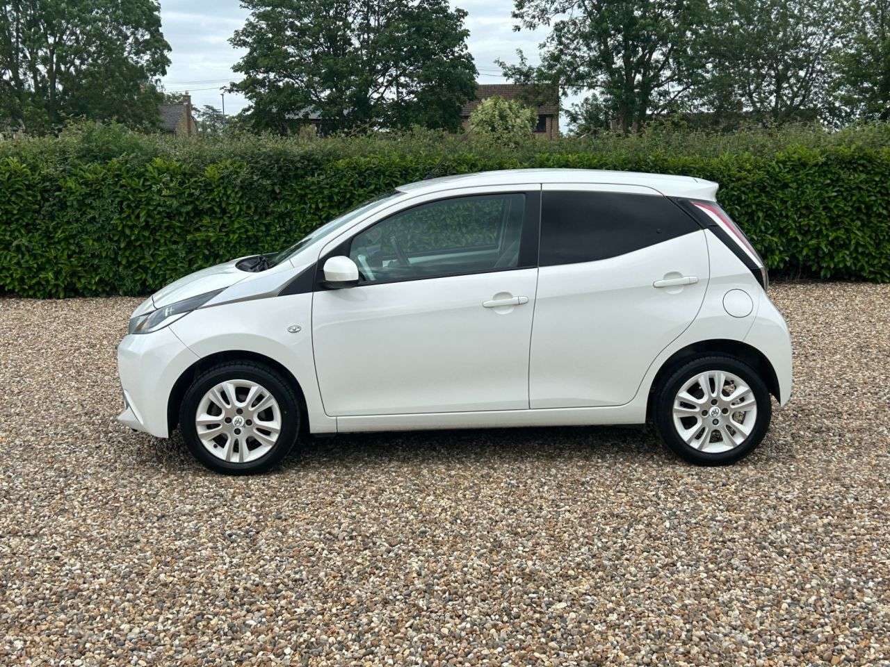 2016 TOYOTA AYGO 2016 TOYOTA AYGO