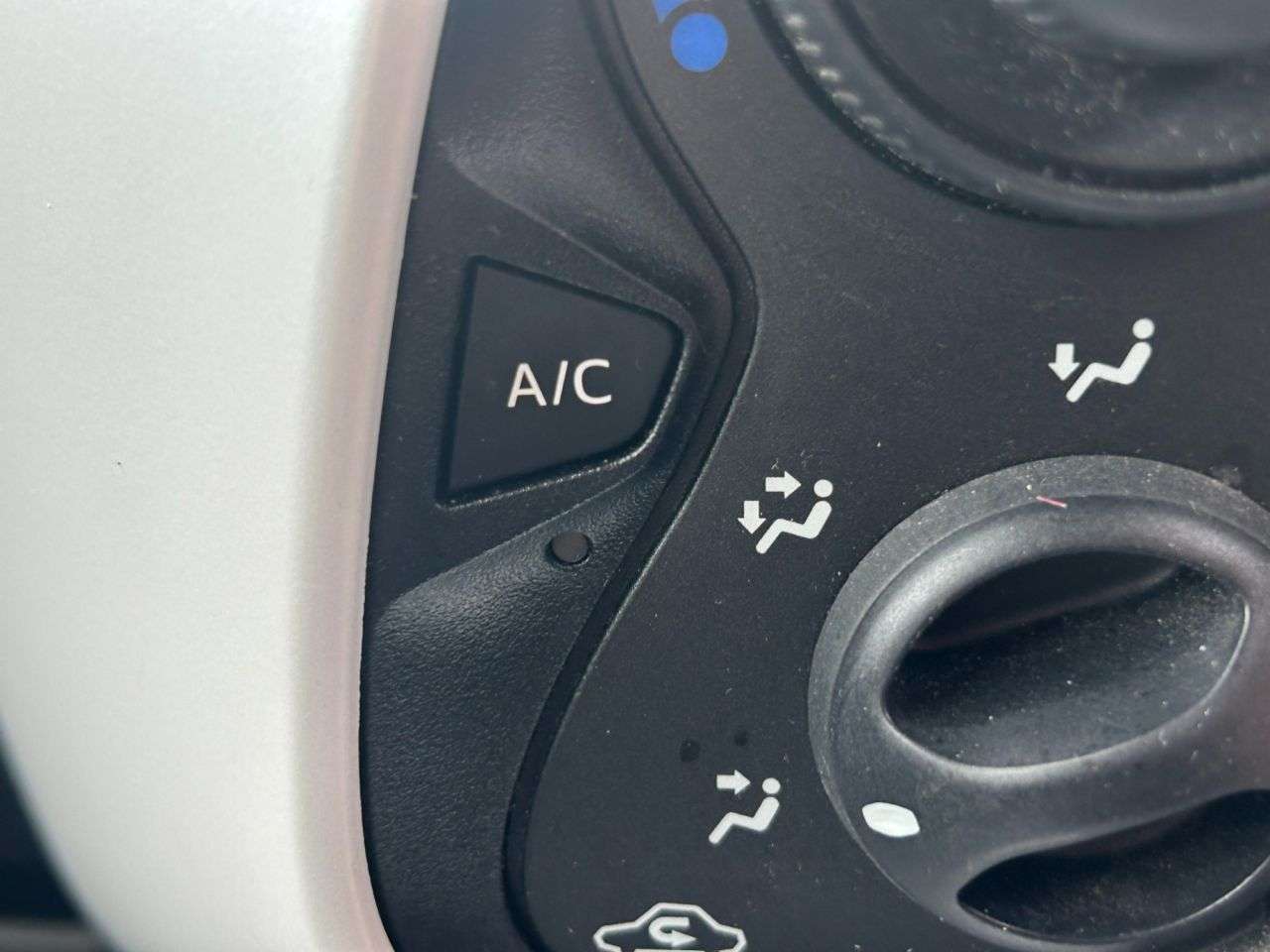 2016 TOYOTA AYGO 2016 TOYOTA AYGO