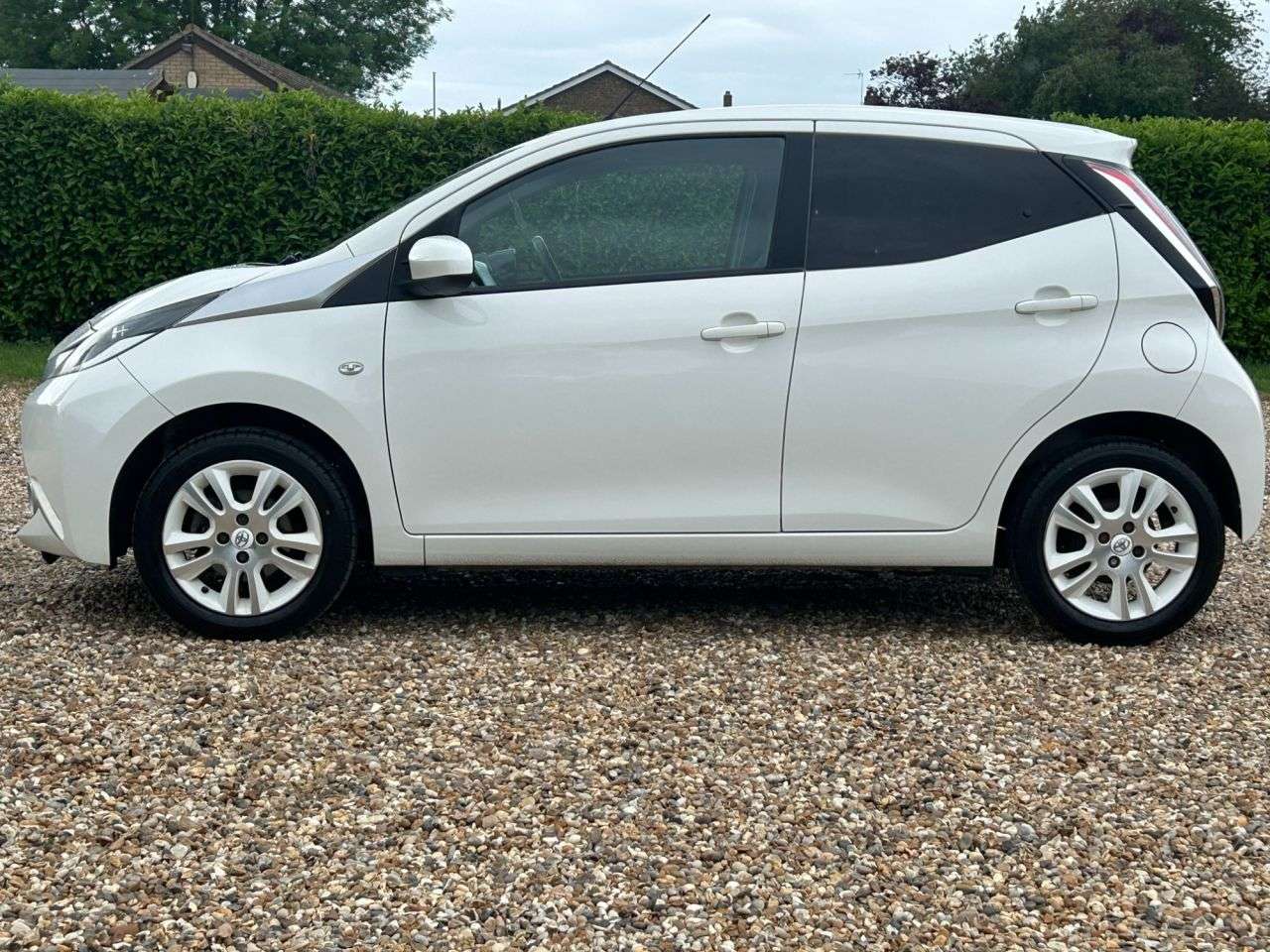 2016 TOYOTA AYGO 2016 TOYOTA AYGO