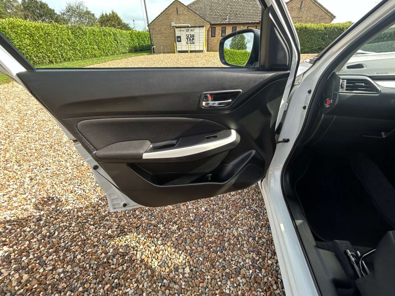 2018 SUZUKI SWIFT 2018 SUZUKI SWIFT