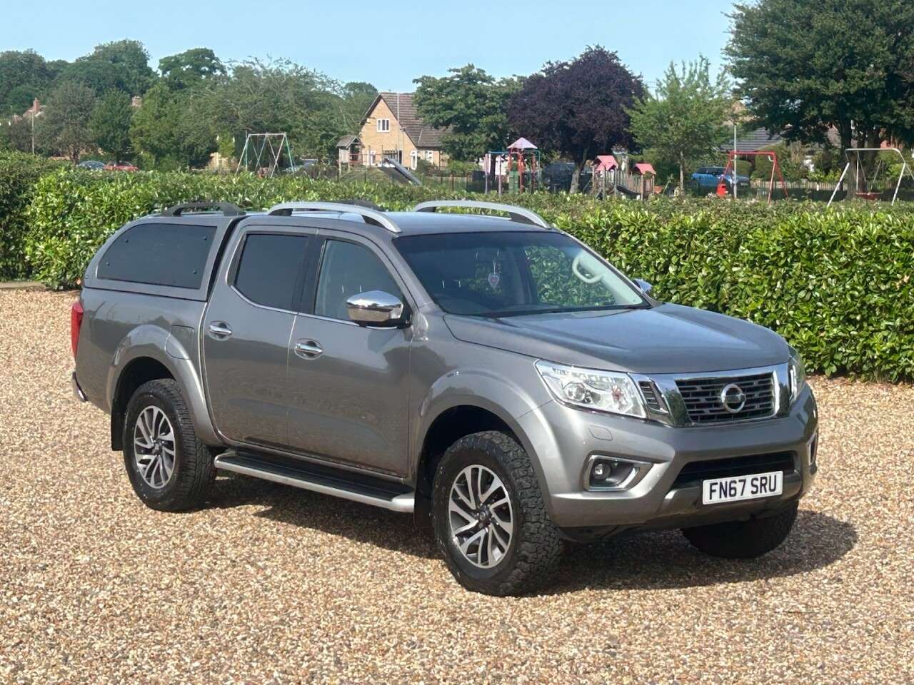 A 2017 NISSAN NAVARA 2.3 dCi Tekna Pickup Double Cab 4dr Diesel Manual 4WD Euro 6 (s/s) (190 ps) A 2017 NISSAN NAVARA 2.3 dCi Tekna Pickup Double Cab 4dr Diesel Manual 4WD Euro 6 (s/s) (190 ps)