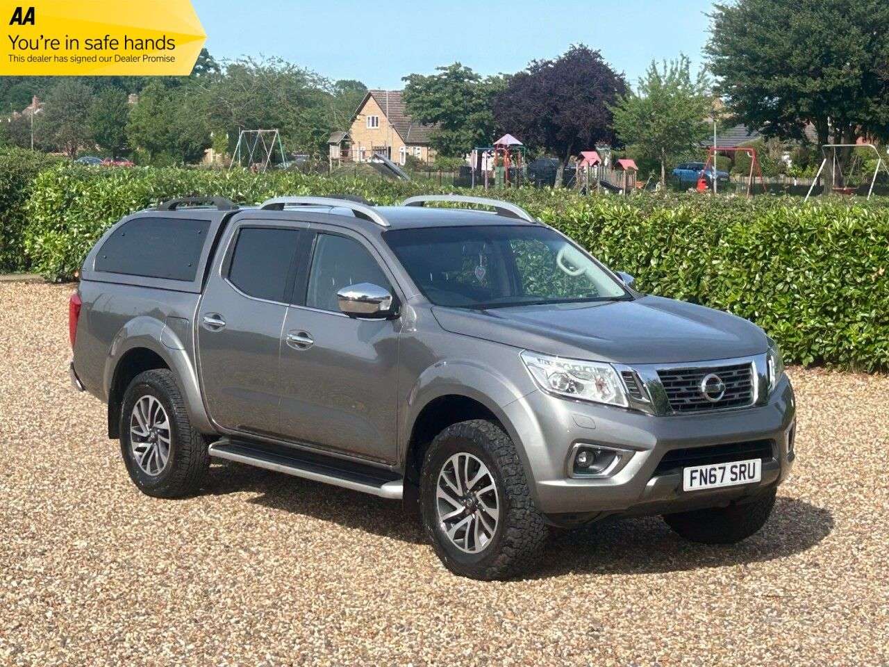 A 2017 NISSAN NAVARA 2.3 dCi Tekna Pickup Double Cab 4dr Diesel Manual 4WD Euro 6 (s/s) (190 ps) A 2017 NISSAN NAVARA 2.3 dCi Tekna Pickup Double Cab 4dr Diesel Manual 4WD Euro 6 (s/s) (190 ps)