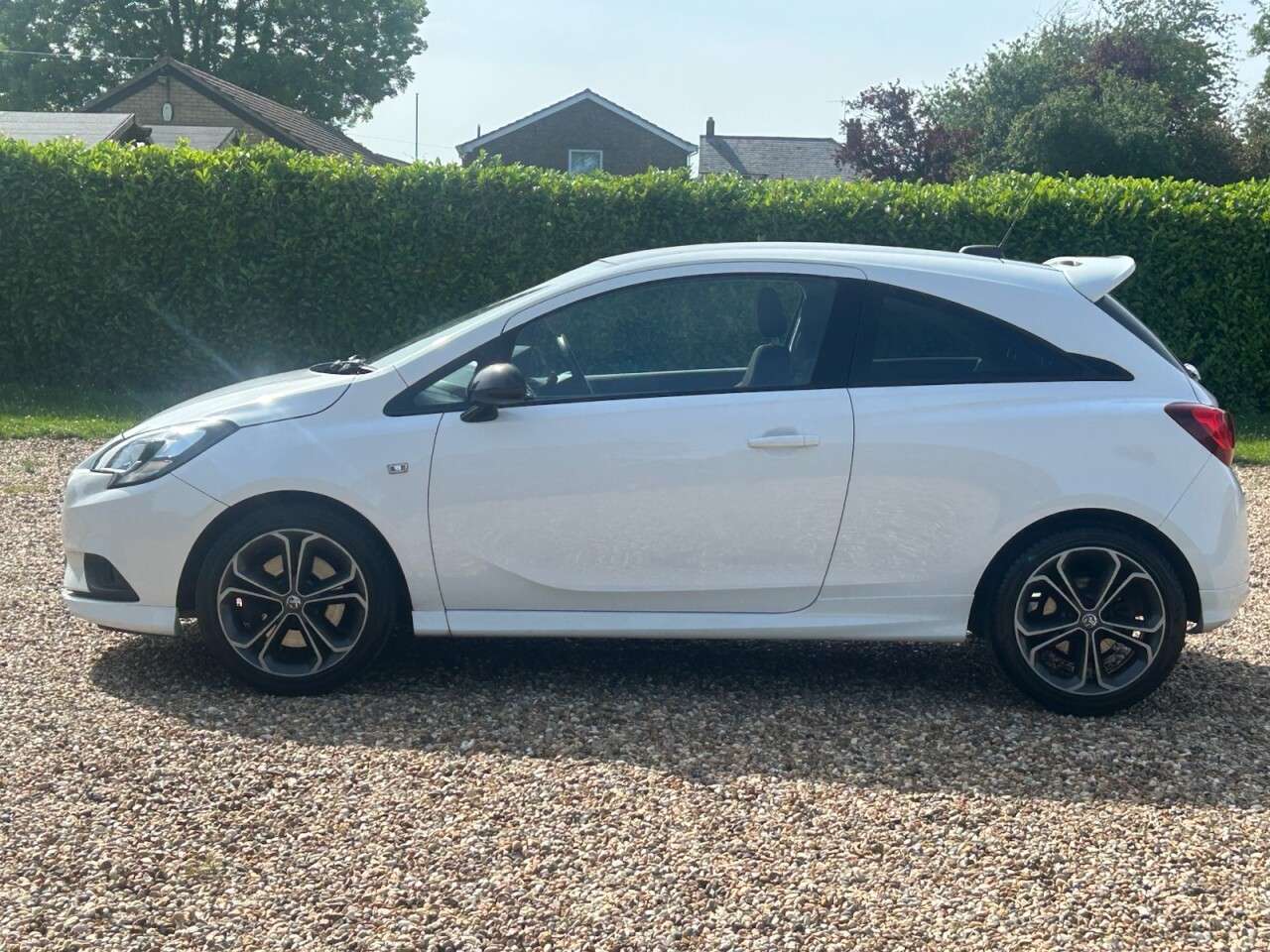 A 2017 VAUXHALL CORSA 1.4i Turbo White Edition Hatchback 3dr Petrol Manual Euro 6 (s/s) (150 ps) A 2017 VAUXHALL CORSA 1.4i Turbo White Edition Hatchback 3dr Petrol Manual Euro 6 (s/s) (150 ps)