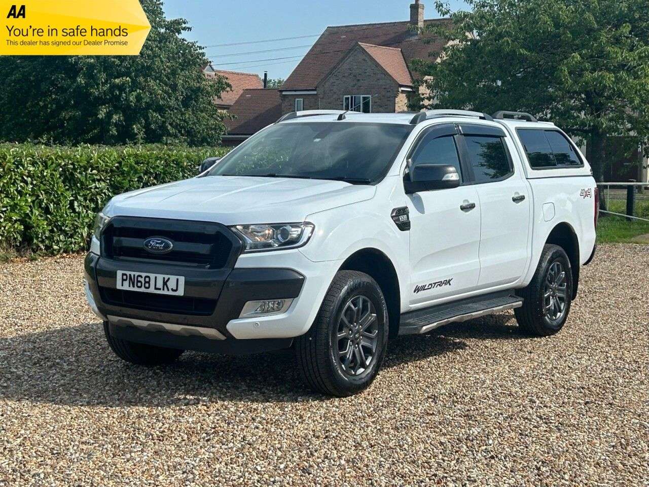 A 2018 FORD RANGER 3.2 TDCi Wildtrak Pickup Double Cab 4dr Diesel Auto 4WD Euro 5 (200 ps) wil A 2018 FORD RANGER 3.2 TDCi Wildtrak Pickup Double Cab 4dr Diesel Auto 4WD Euro 5 (200 ps) wil