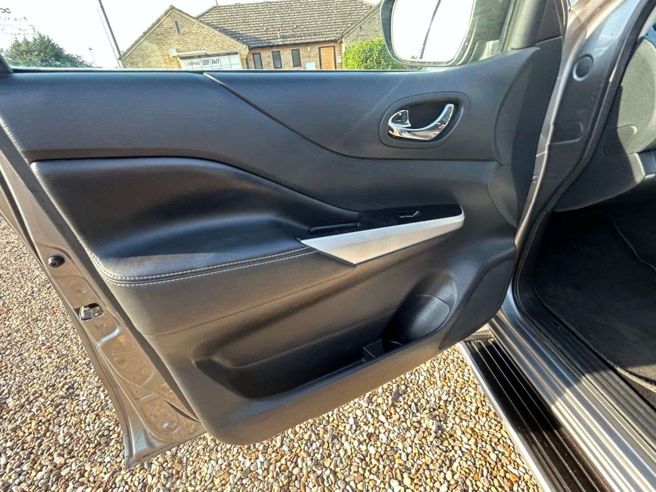 2017 NISSAN NAVARA 2017 NISSAN NAVARA