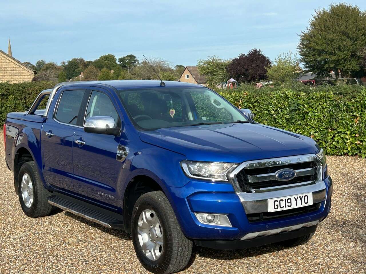 A 2019 FORD RANGER 3.2 TDCi Limited 1 Pickup Double Cab 4dr Diesel Auto 4WD Euro 5 (200 ps) A 2019 FORD RANGER 3.2 TDCi Limited 1 Pickup Double Cab 4dr Diesel Auto 4WD Euro 5 (200 ps)