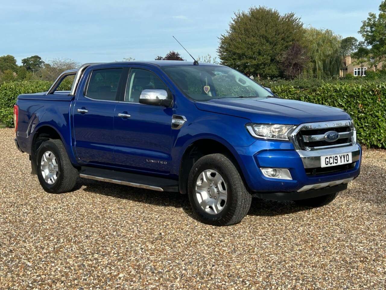 A 2019 FORD RANGER 3.2 TDCi Limited 1 Pickup Double Cab 4dr Diesel Auto 4WD Euro 5 (200 ps) A 2019 FORD RANGER 3.2 TDCi Limited 1 Pickup Double Cab 4dr Diesel Auto 4WD Euro 5 (200 ps)