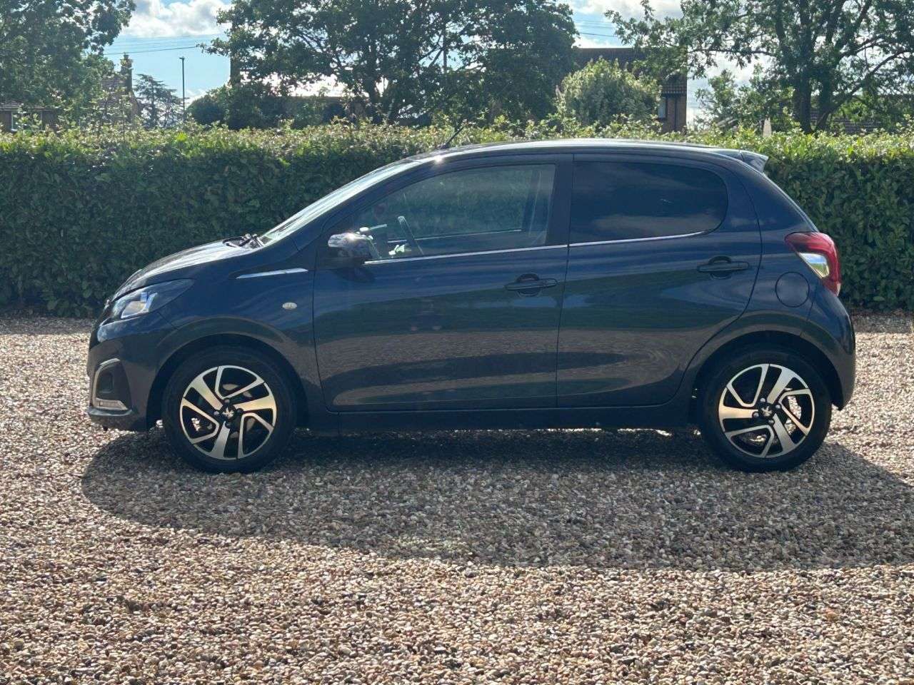 2014 PEUGEOT 108 2014 PEUGEOT 108