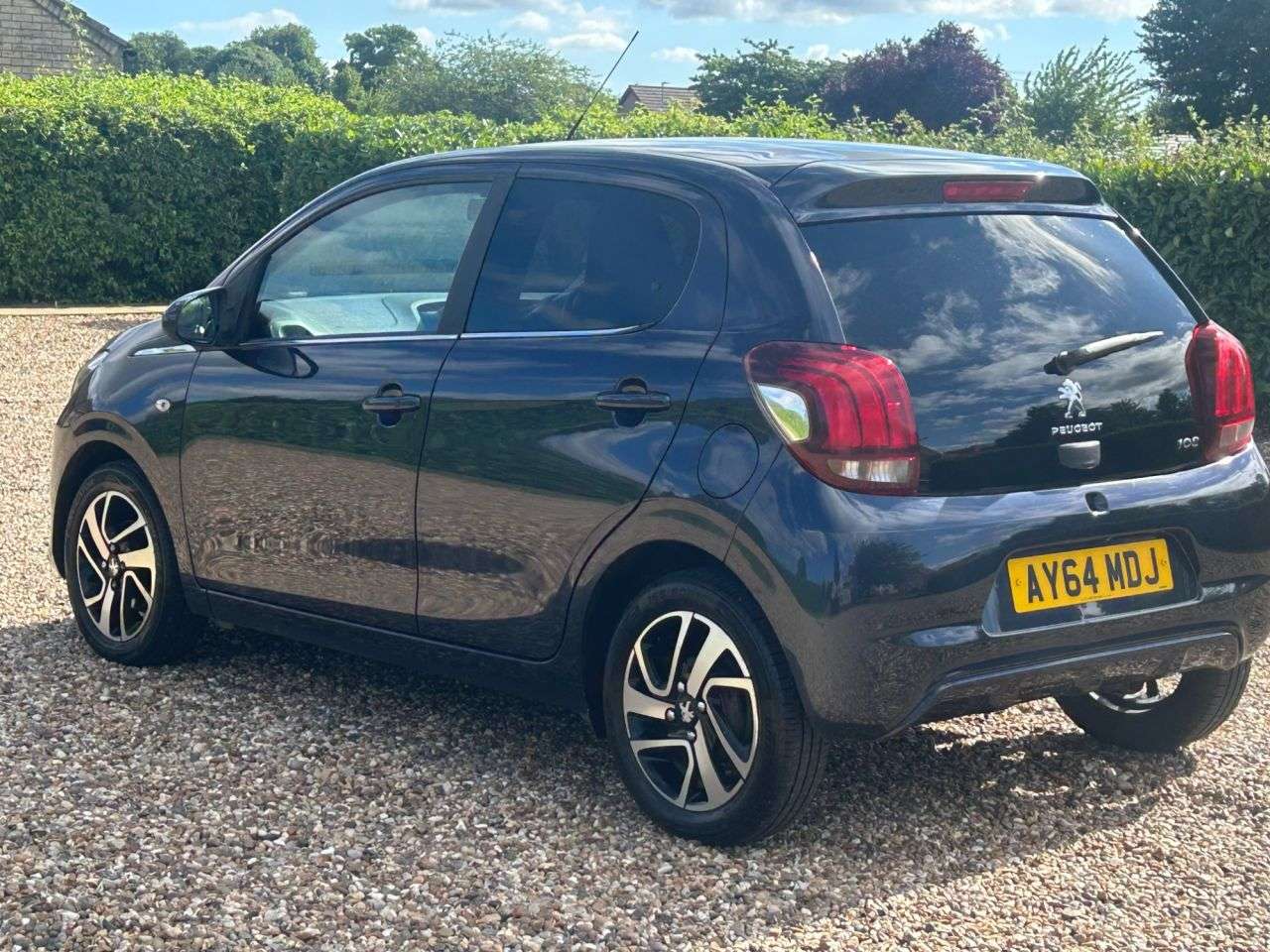 2014 PEUGEOT 108 2014 PEUGEOT 108