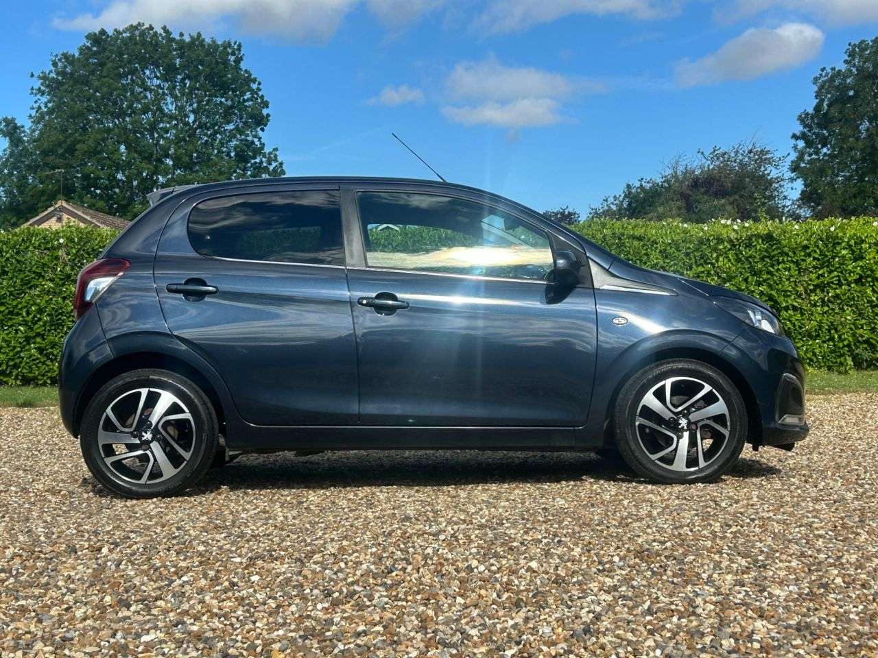 2014 PEUGEOT 108 2014 PEUGEOT 108