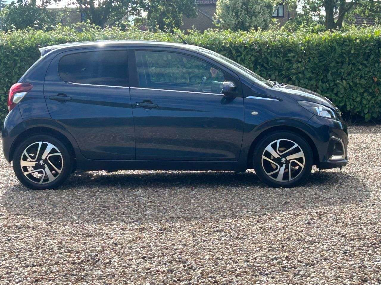 2014 PEUGEOT 108 2014 PEUGEOT 108