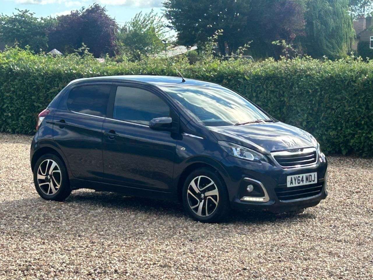 A 2014 PEUGEOT 108 ALLURE A 2014 PEUGEOT 108 ALLURE