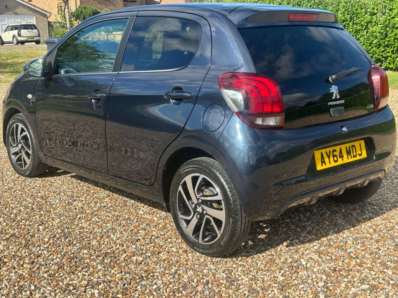 2014 PEUGEOT 108 2014 PEUGEOT 108