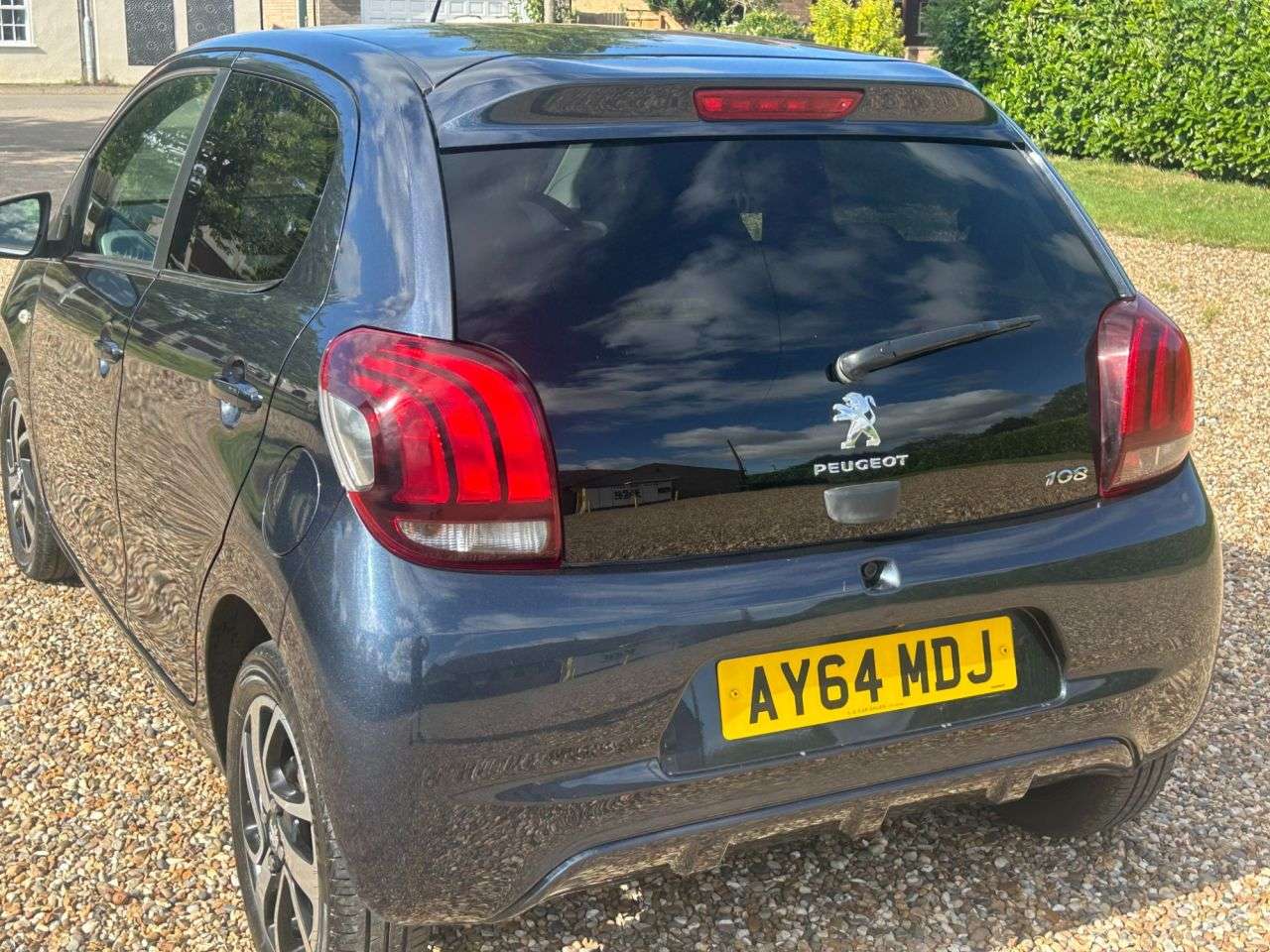 2014 PEUGEOT 108 2014 PEUGEOT 108