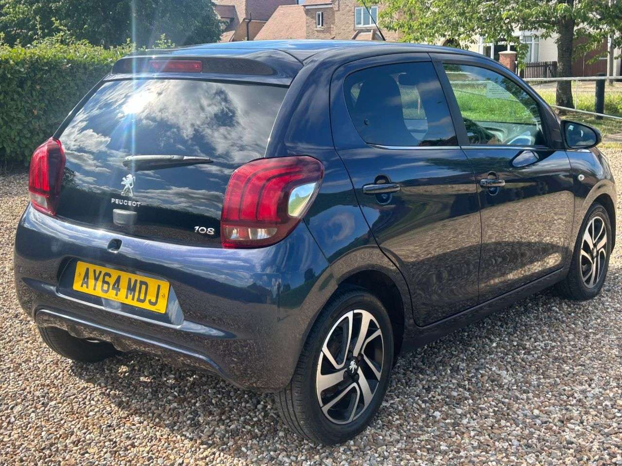 2014 PEUGEOT 108 2014 PEUGEOT 108