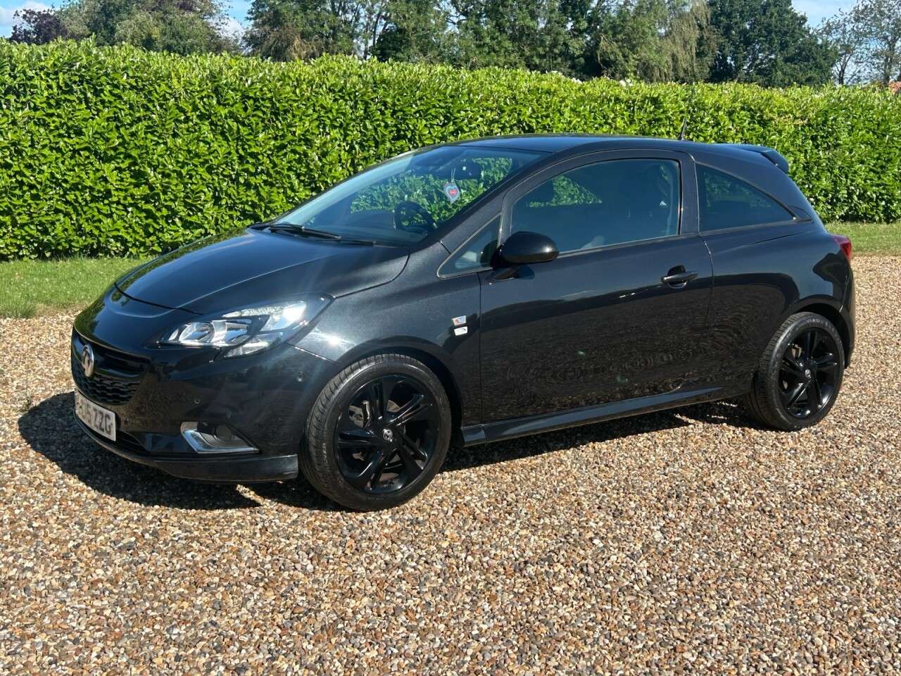 A 2015 VAUXHALL CORSA 1.2i Limited Edition Hatchback 3dr Petrol Manual Euro 6 (70 ps) A 2015 VAUXHALL CORSA 1.2i Limited Edition Hatchback 3dr Petrol Manual Euro 6 (70 ps)