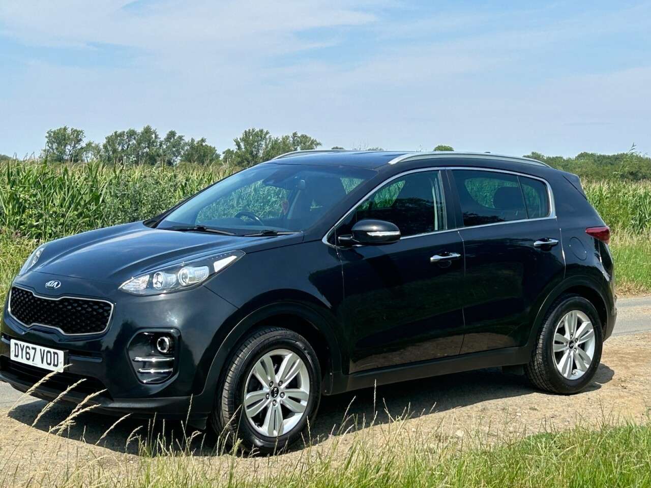A 2017 KIA SPORTAGE 1.7 CRDi 2 SUV 5dr Diesel Manual Euro 6 (s/s) (114 bhp) will come with full A 2017 KIA SPORTAGE 1.7 CRDi 2 SUV 5dr Diesel Manual Euro 6 (s/s) (114 bhp) will come with full