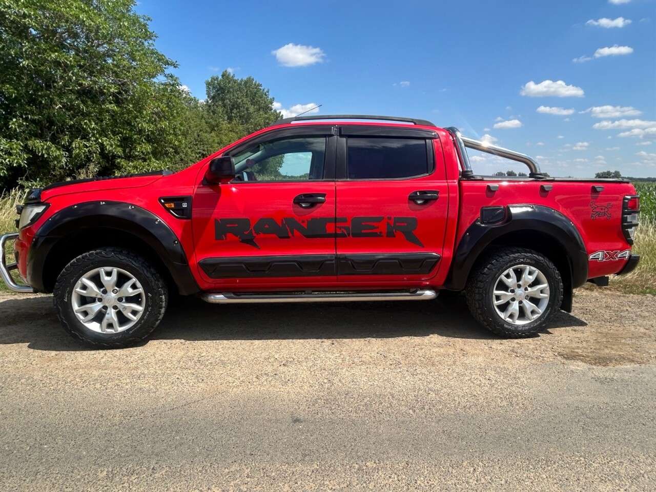 A 2013 FORD RANGER 2.2 TDCi XLT Super Pickup Extended Cab 4dr Diesel Manual 4WD Euro 5 (150 ps A 2013 FORD RANGER 2.2 TDCi XLT Super Pickup Extended Cab 4dr Diesel Manual 4WD Euro 5 (150 ps
