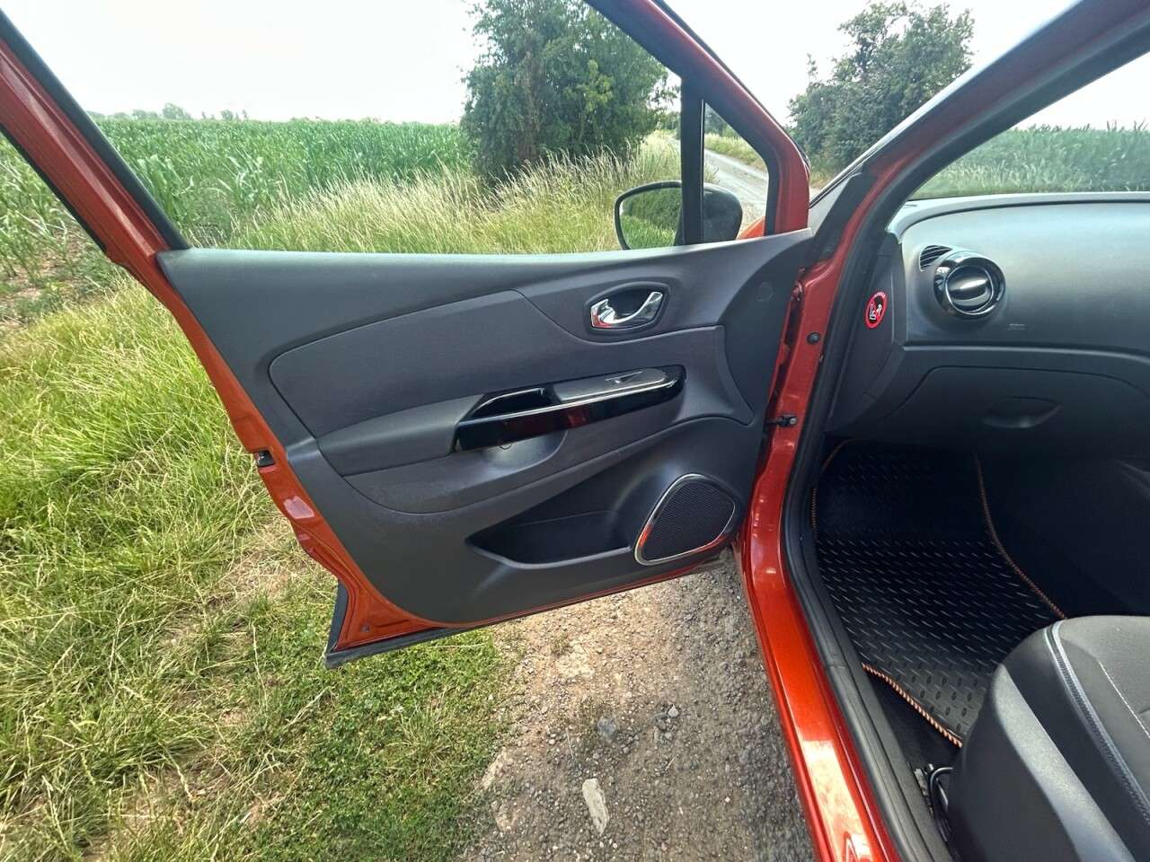 2016 RENAULT CAPTUR 2016 RENAULT CAPTUR