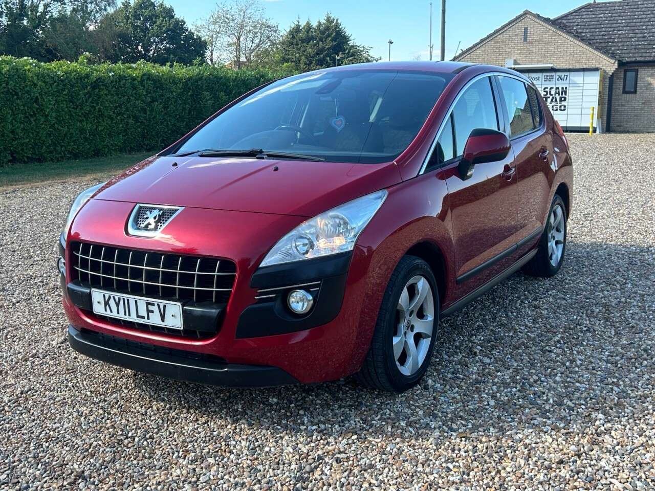 2011 PEUGEOT 3008 2011 PEUGEOT 3008