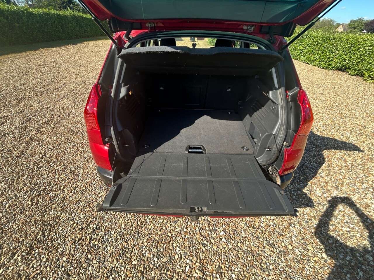 2011 PEUGEOT 3008 2011 PEUGEOT 3008