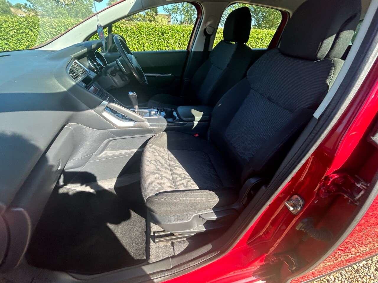 2011 PEUGEOT 3008 2011 PEUGEOT 3008