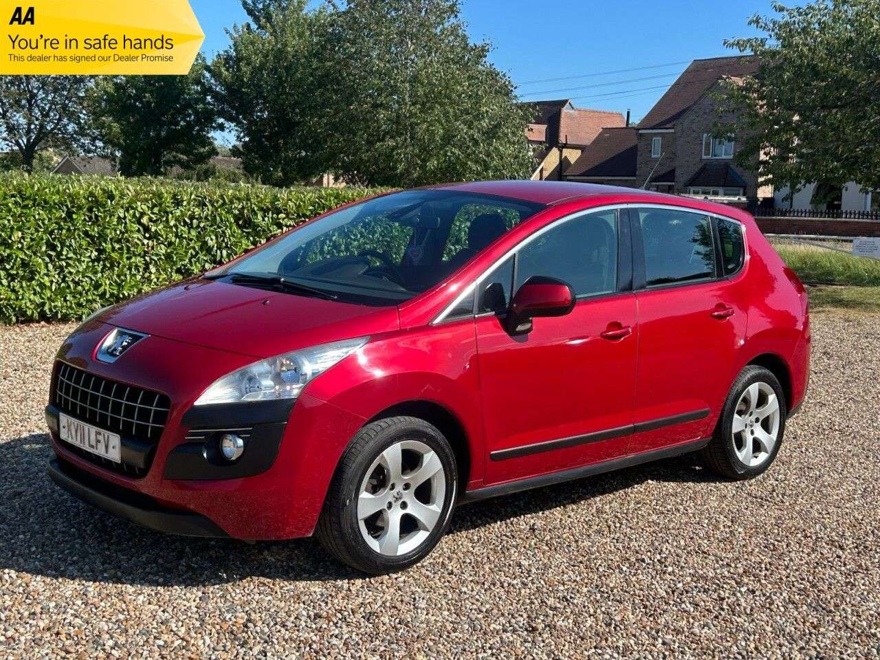 A 2011 PEUGEOT 3008 1.6 HDi Sport SUV 5dr Diesel EGC Euro 5 (112 ps) A 2011 PEUGEOT 3008 1.6 HDi Sport SUV 5dr Diesel EGC Euro 5 (112 ps)