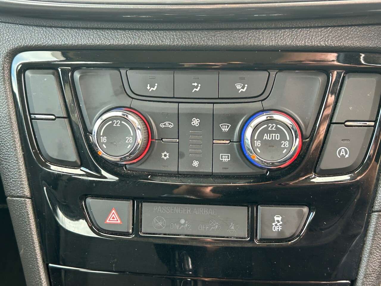 2019 VAUXHALL MOKKA X 2019 VAUXHALL MOKKA X